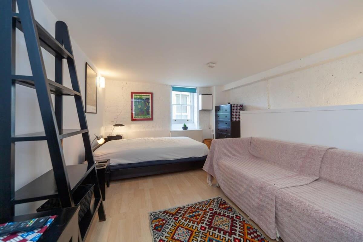 Charming 1 Bedroom Apartment In Old School House London Exterior photo
