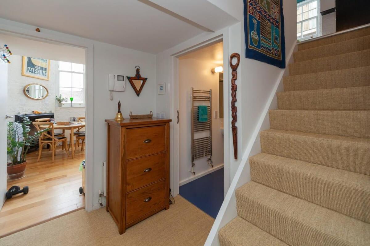 Charming 1 Bedroom Apartment In Old School House London Exterior photo